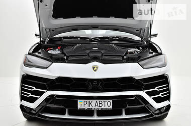 Внедорожник / Кроссовер Lamborghini Urus 2019 в Киеве