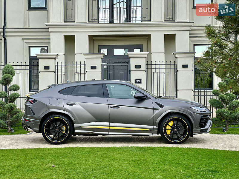Позашляховик / Кросовер Lamborghini Urus 2022 в Одесі