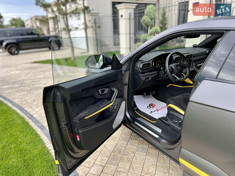 Позашляховик / Кросовер Lamborghini Urus 2022 в Одесі