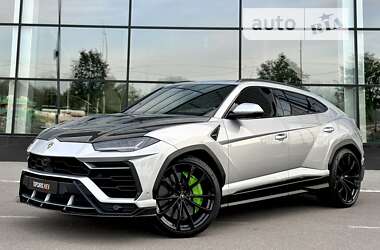 Позашляховик / Кросовер Lamborghini Urus 2020 в  фото 6 Позашляховик / Кросовер Lamborghini Urus 2020 в