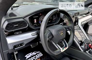 Позашляховик / Кросовер Lamborghini Urus 2020 в  фото 56 Позашляховик / Кросовер Lamborghini Urus 2020 в
