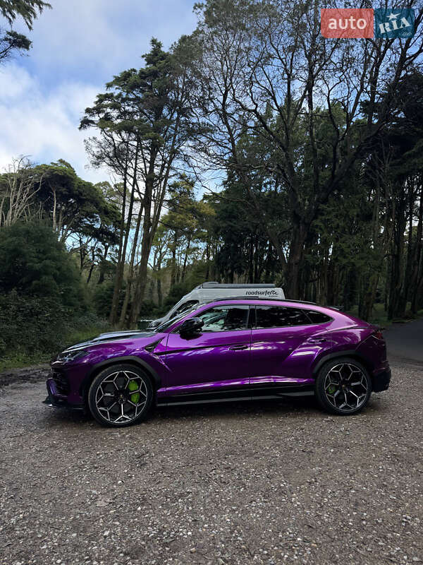 Внедорожник / Кроссовер Lamborghini Urus 2020 в Киеве