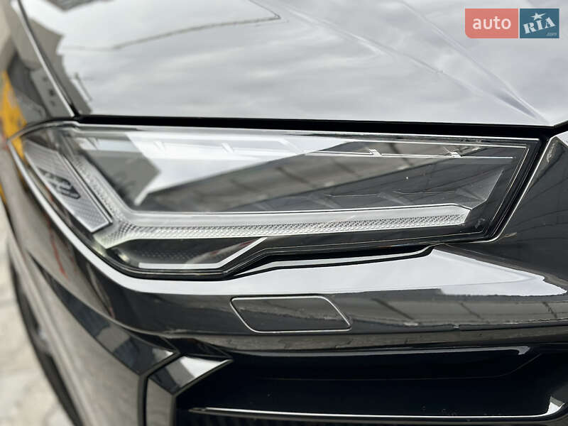 Внедорожник / Кроссовер Lamborghini Urus 2020 в Киеве