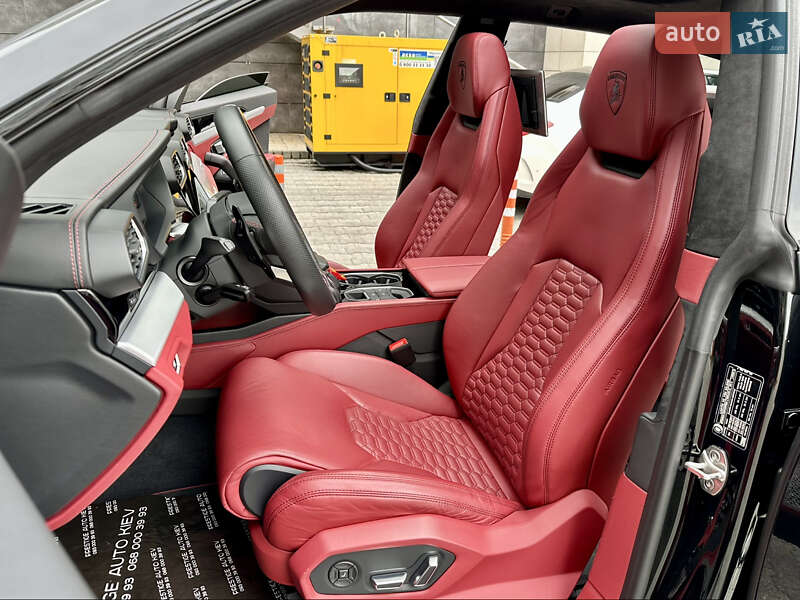 Внедорожник / Кроссовер Lamborghini Urus 2020 в Киеве