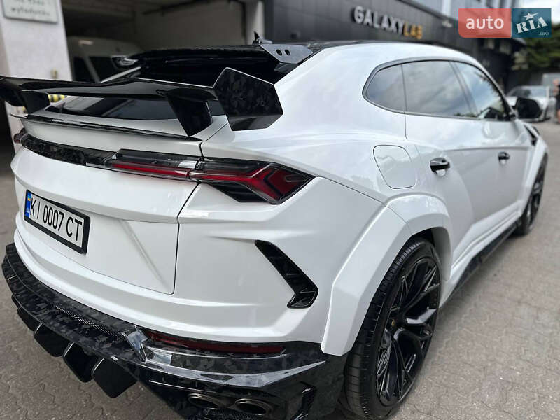 Внедорожник / Кроссовер Lamborghini Urus 2022 в Киеве