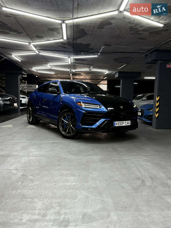 Позашляховик / Кросовер Lamborghini Urus 2018 в 