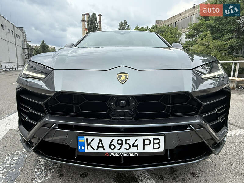 Внедорожник / Кроссовер Lamborghini Urus 2019 в Киеве