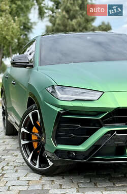 Внедорожник / Кроссовер Lamborghini Urus 2020 в 