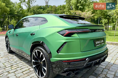 Внедорожник / Кроссовер Lamborghini Urus 2020 в 