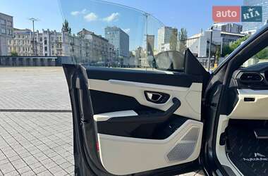 Внедорожник / Кроссовер Lamborghini Urus 2019 в Киеве фото 12 Внедорожник / Кроссовер Lamborghini Urus 2019 в Киеве