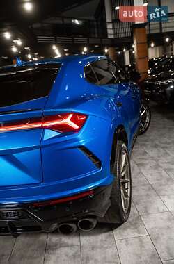Внедорожник / Кроссовер Lamborghini Urus 2018 в 