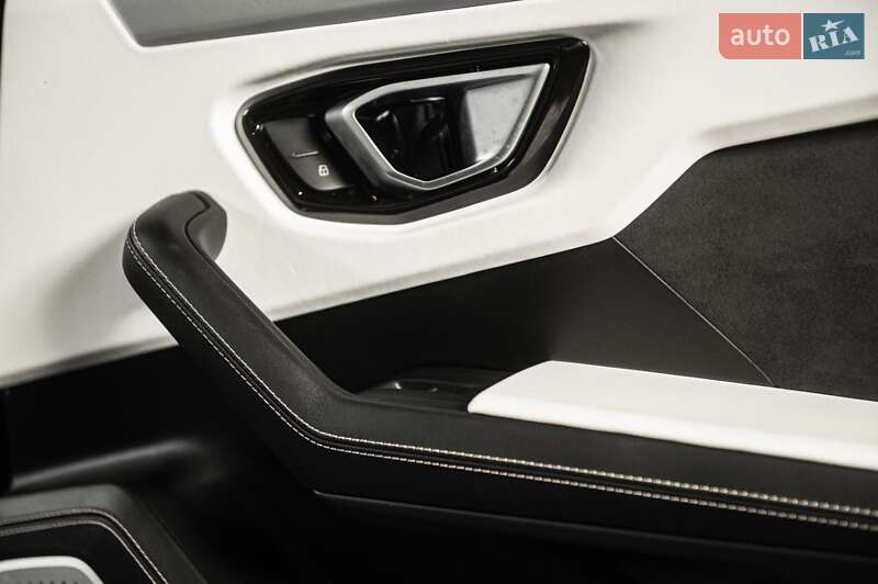 Внедорожник / Кроссовер Lamborghini Urus 2018 в Одессе