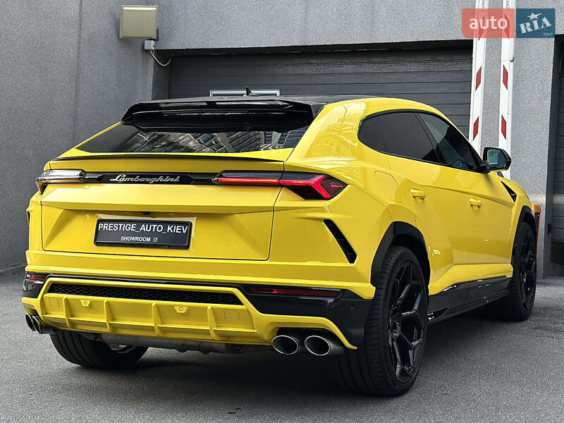 Позашляховик / Кросовер Lamborghini Urus 2019 в Києві