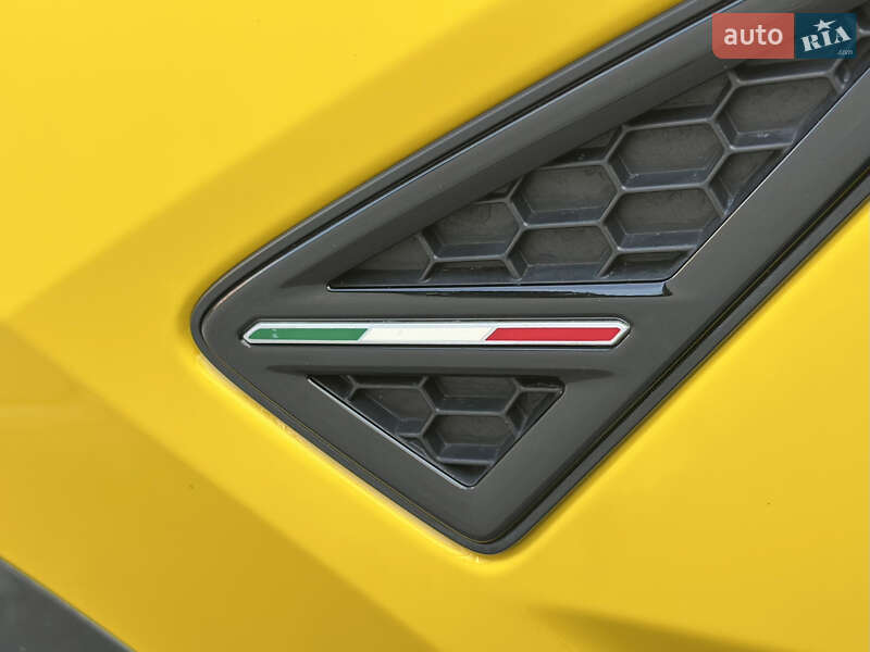 Позашляховик / Кросовер Lamborghini Urus 2019 в Києві