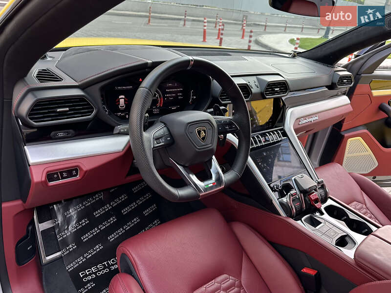 Позашляховик / Кросовер Lamborghini Urus 2019 в Києві