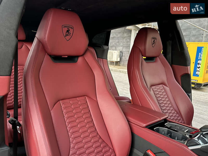 Позашляховик / Кросовер Lamborghini Urus 2019 в Києві