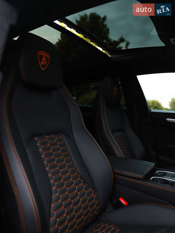 Внедорожник / Кроссовер Lamborghini Urus 2019 в Киеве фото 30 Внедорожник / Кроссовер Lamborghini Urus 2019 в Киеве