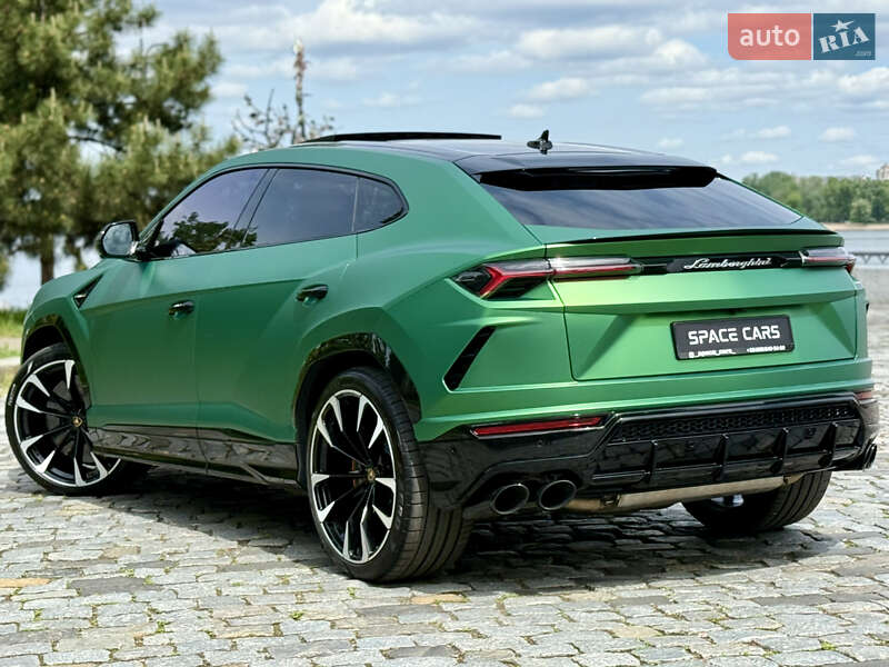 Внедорожник / Кроссовер Lamborghini Urus 2020 в Киеве