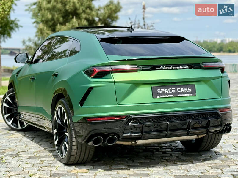 Внедорожник / Кроссовер Lamborghini Urus 2020 в Киеве
