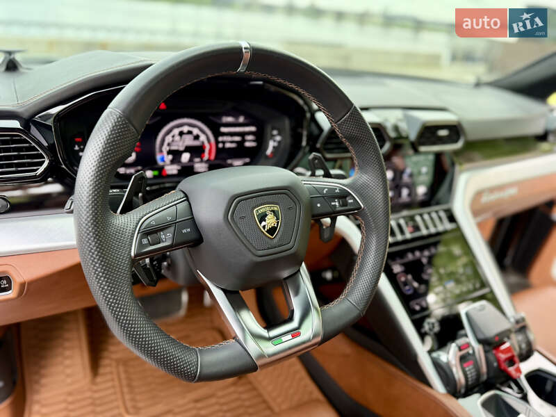 Внедорожник / Кроссовер Lamborghini Urus 2020 в Киеве