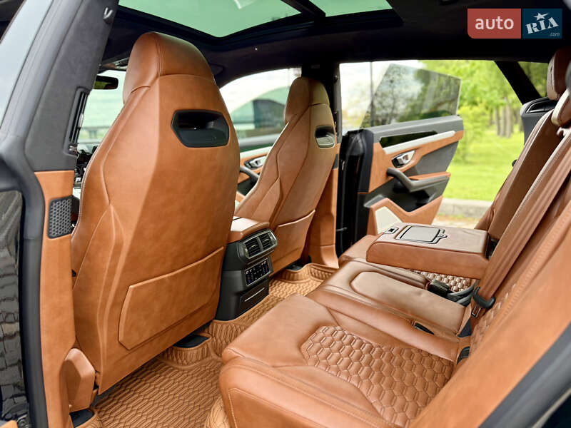 Внедорожник / Кроссовер Lamborghini Urus 2020 в Киеве