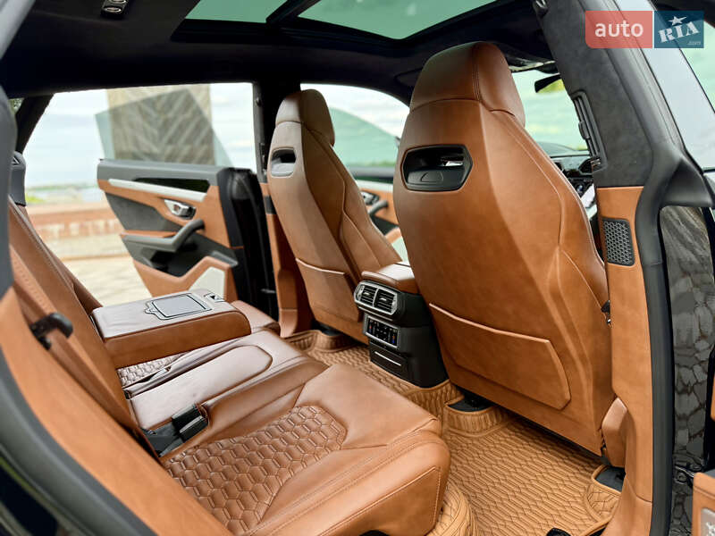 Внедорожник / Кроссовер Lamborghini Urus 2020 в Киеве