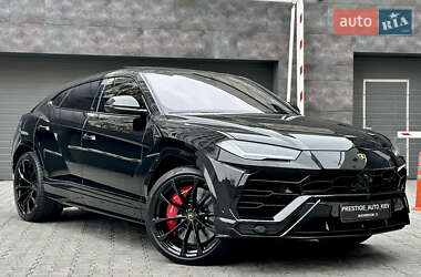 Внедорожник / Кроссовер Lamborghini Urus 2020 в 