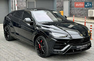 Внедорожник / Кроссовер Lamborghini Urus 2020 в 