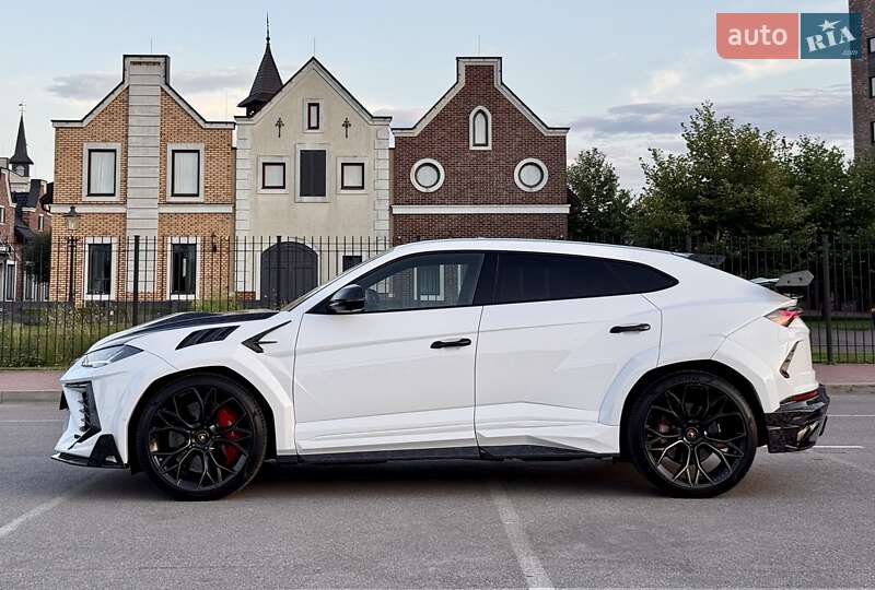 Внедорожник / Кроссовер Lamborghini Urus 2022 в Киеве