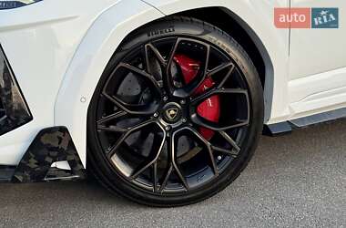 Внедорожник / Кроссовер Lamborghini Urus 2022 в 