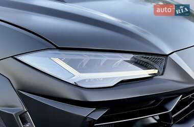 Внедорожник / Кроссовер Lamborghini Urus 2021 в 