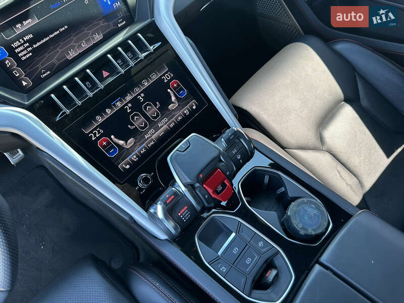 Внедорожник / Кроссовер Lamborghini Urus 2019 в Киеве