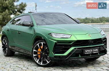 Внедорожник / Кроссовер Lamborghini Urus 2020 в 