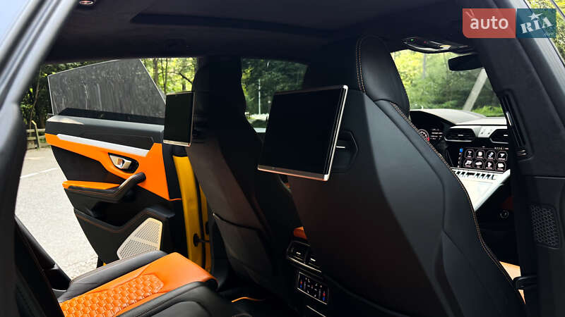 Внедорожник / Кроссовер Lamborghini Urus 2019 в Киеве