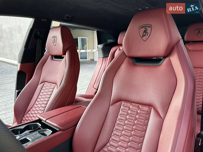 Внедорожник / Кроссовер Lamborghini Urus 2019 в Киеве