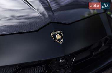 Внедорожник / Кроссовер Lamborghini Urus 2020 в 