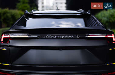 Внедорожник / Кроссовер Lamborghini Urus 2020 в 