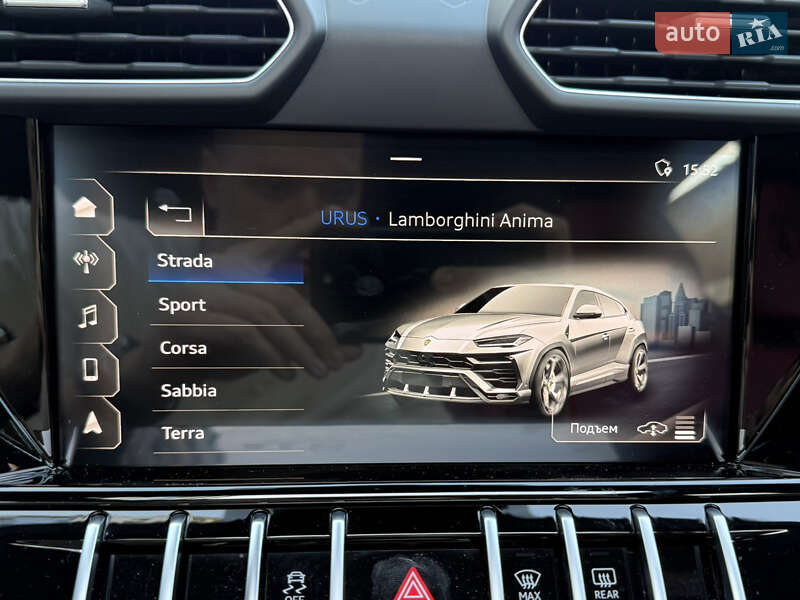 Внедорожник / Кроссовер Lamborghini Urus 2020 в Киеве