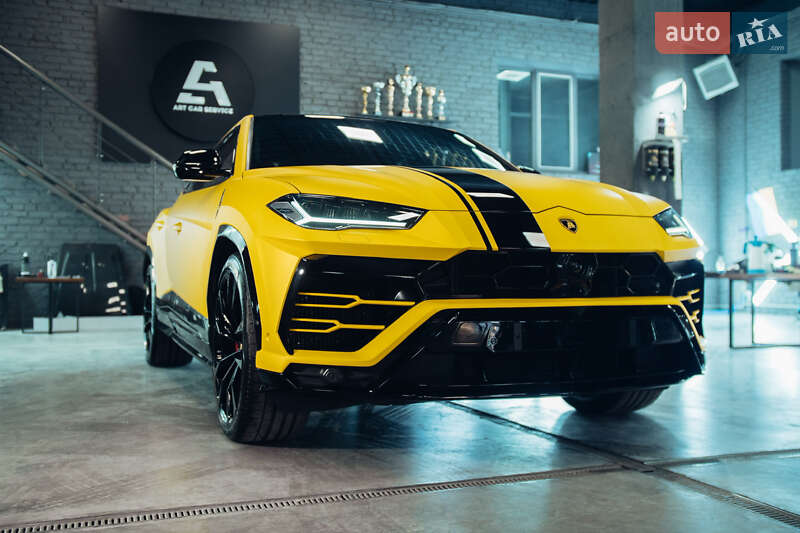Внедорожник / Кроссовер Lamborghini Urus 2021 в Киеве