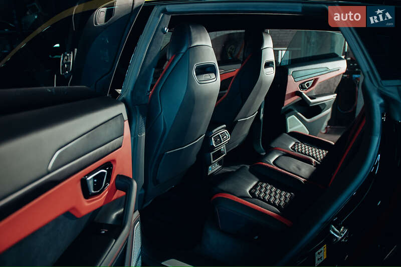 Внедорожник / Кроссовер Lamborghini Urus 2021 в Киеве