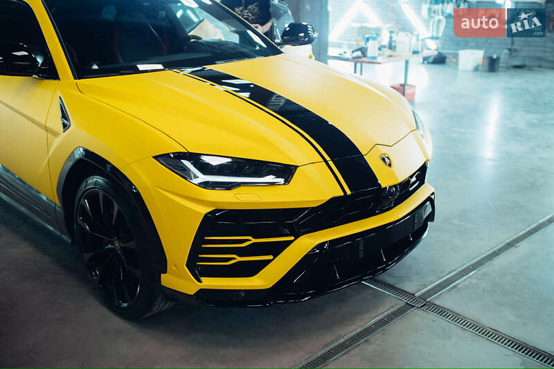 Внедорожник / Кроссовер Lamborghini Urus 2021 в Киеве