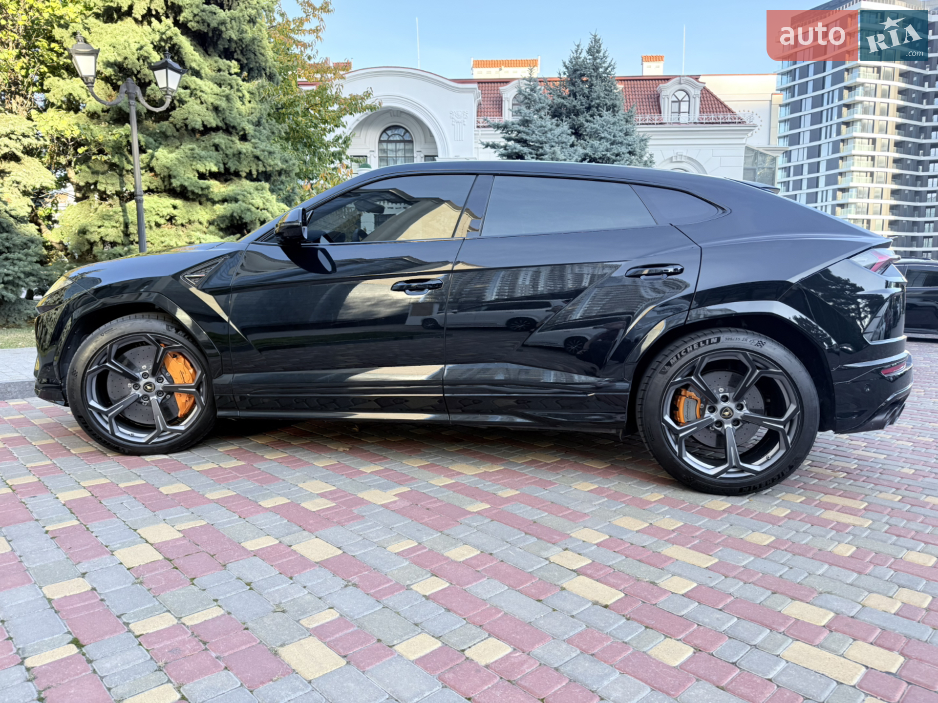 2020 Lamborghini Urus Concept - мініатюра 3