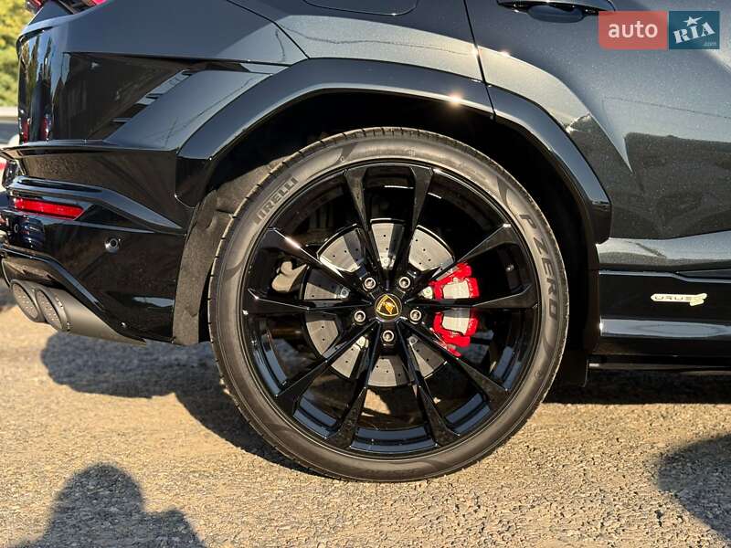 Внедорожник / Кроссовер Lamborghini Urus 2024 в Одессе