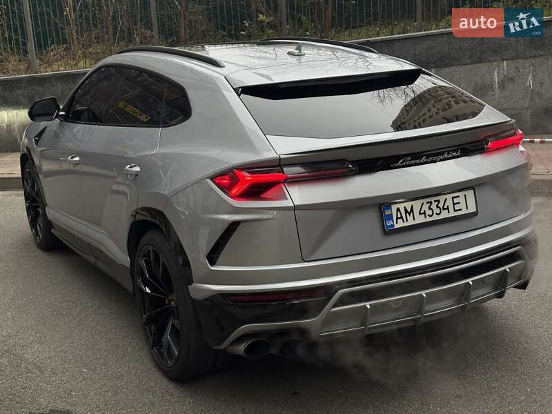 Позашляховик / Кросовер Lamborghini Urus 2020 в Києві фото 12 Позашляховик / Кросовер Lamborghini Urus 2020 в Києві
