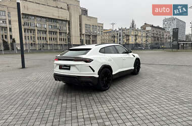 Внедорожник / Кроссовер Lamborghini Urus 2020 в Киеве