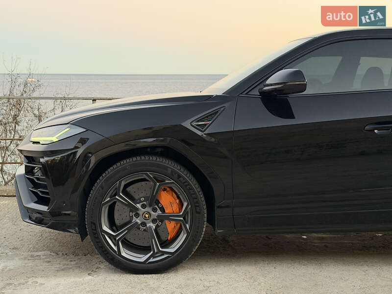 Позашляховик / Кросовер Lamborghini Urus 2020 в Одесі