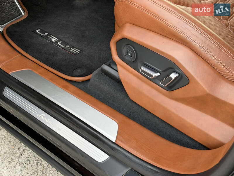 Позашляховик / Кросовер Lamborghini Urus 2020 в Одесі