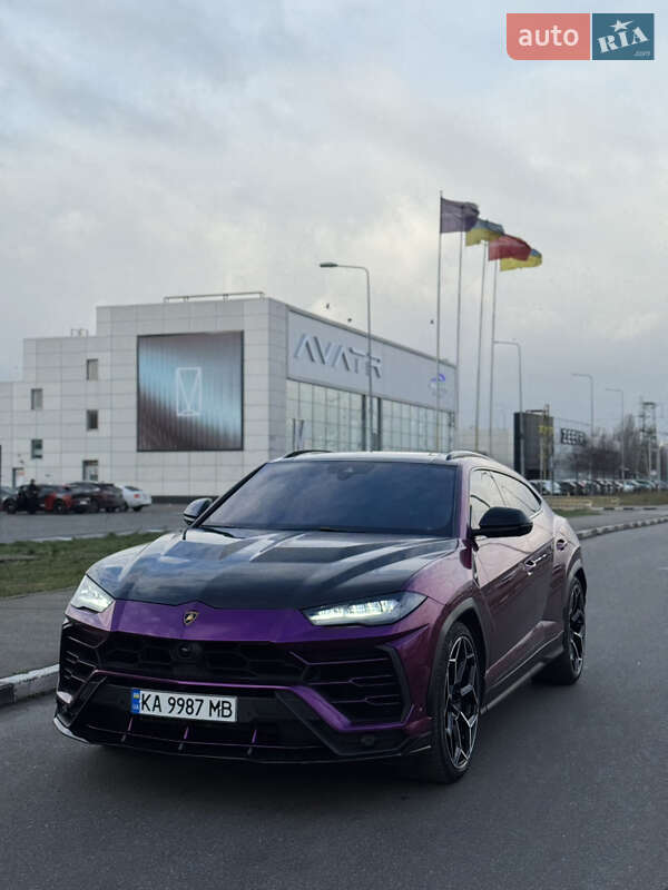 Внедорожник / Кроссовер Lamborghini Urus 2020 в Киеве