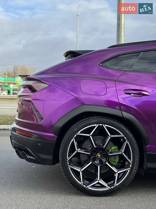 Внедорожник / Кроссовер Lamborghini Urus 2020 в Киеве
