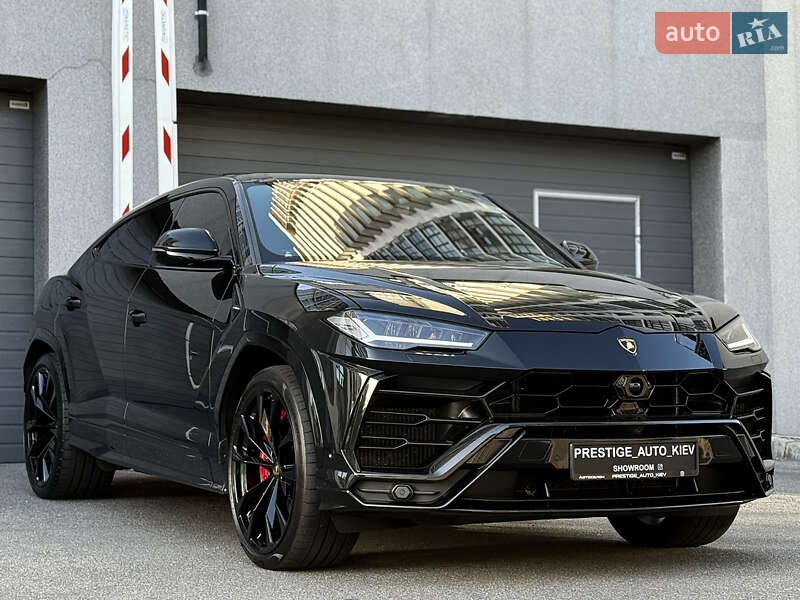 Внедорожник / Кроссовер Lamborghini Urus 2020 в Киеве